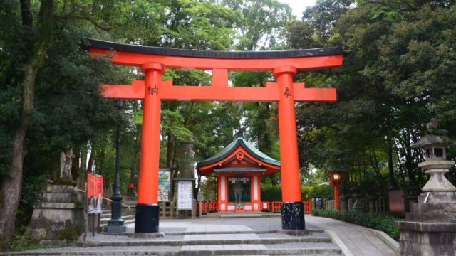 神社の鳥居